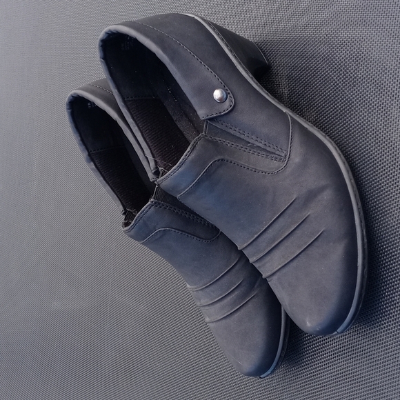 Easy street clogs comfort size 9 Wide - Picture 4 of 12